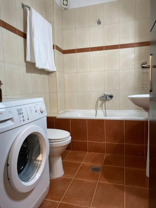 Raise Mirivili Serviced Apartment Alexandroupoli Esterno foto